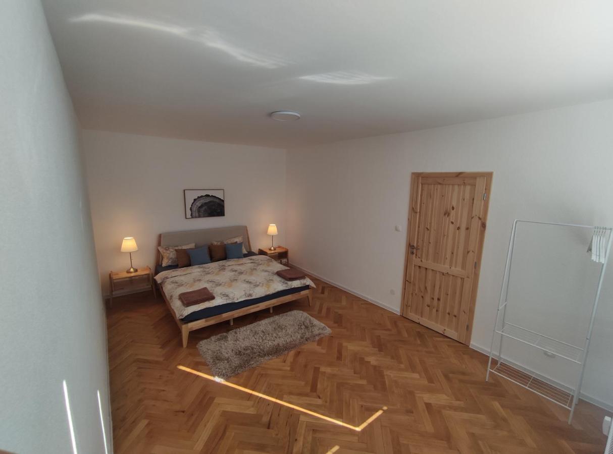 Sky Apartment Prievidza Exterior foto